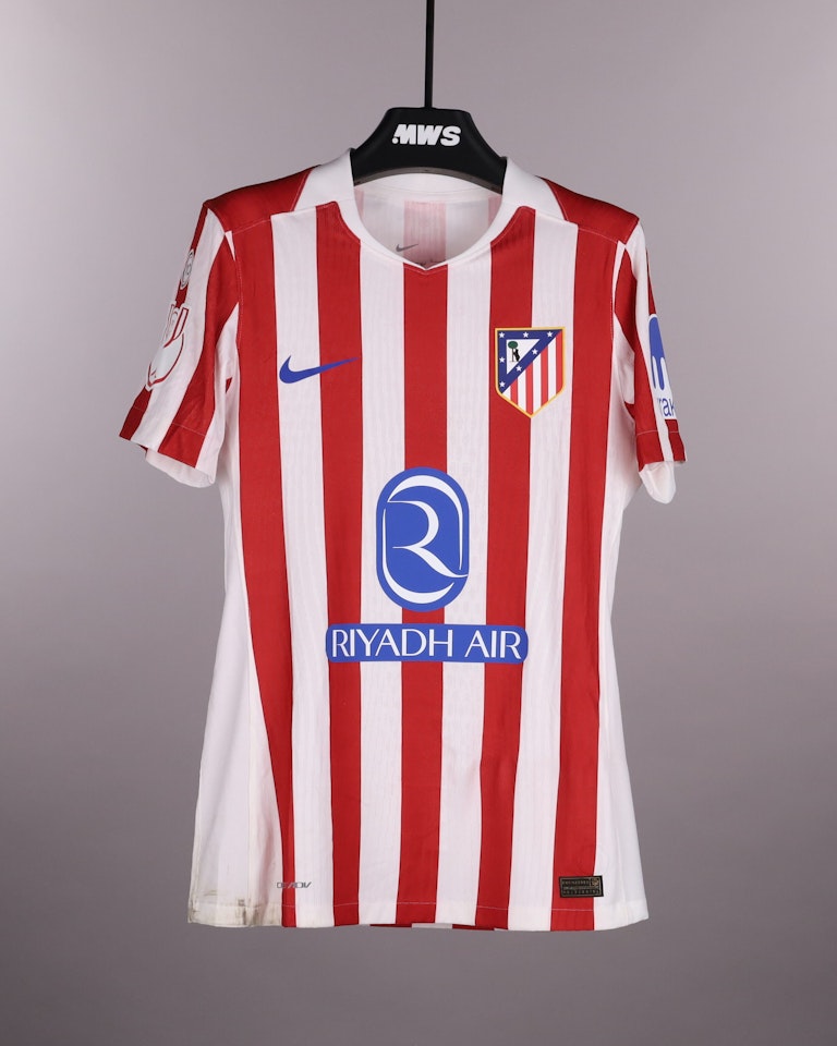 Julián Alvarez Atlético de Madrid のシャツ