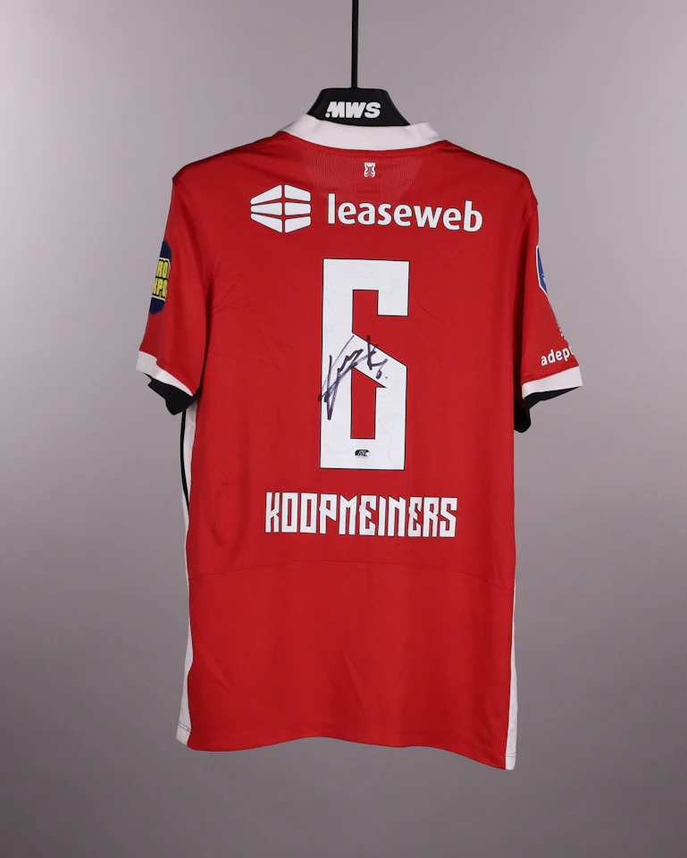 Peer Koopmeiners AZ Alkmaar jersey