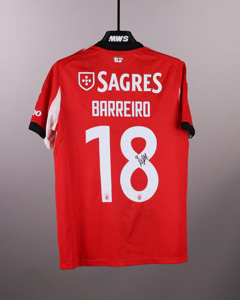 来自SL Benfica的Leandro Barreiro Martins球衣