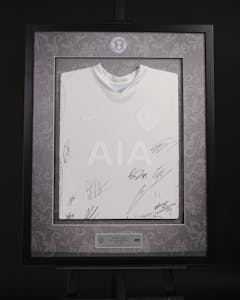 Limited Edition Framed Squad Signed Shirt - 4