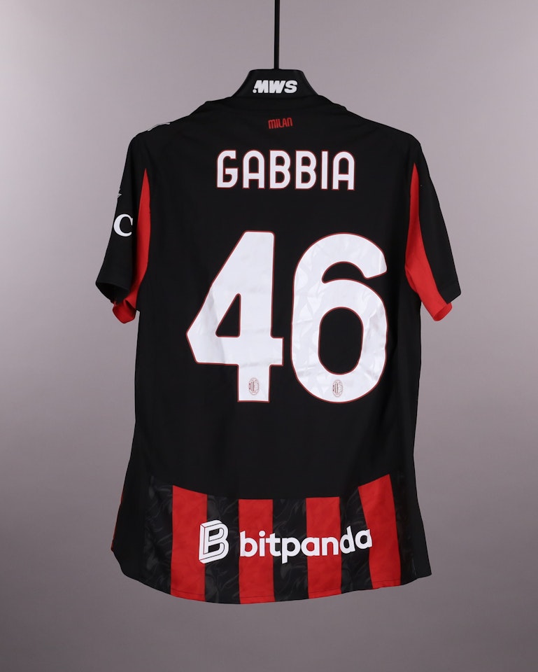 Matteo Gabbia AC Milan のシャツ