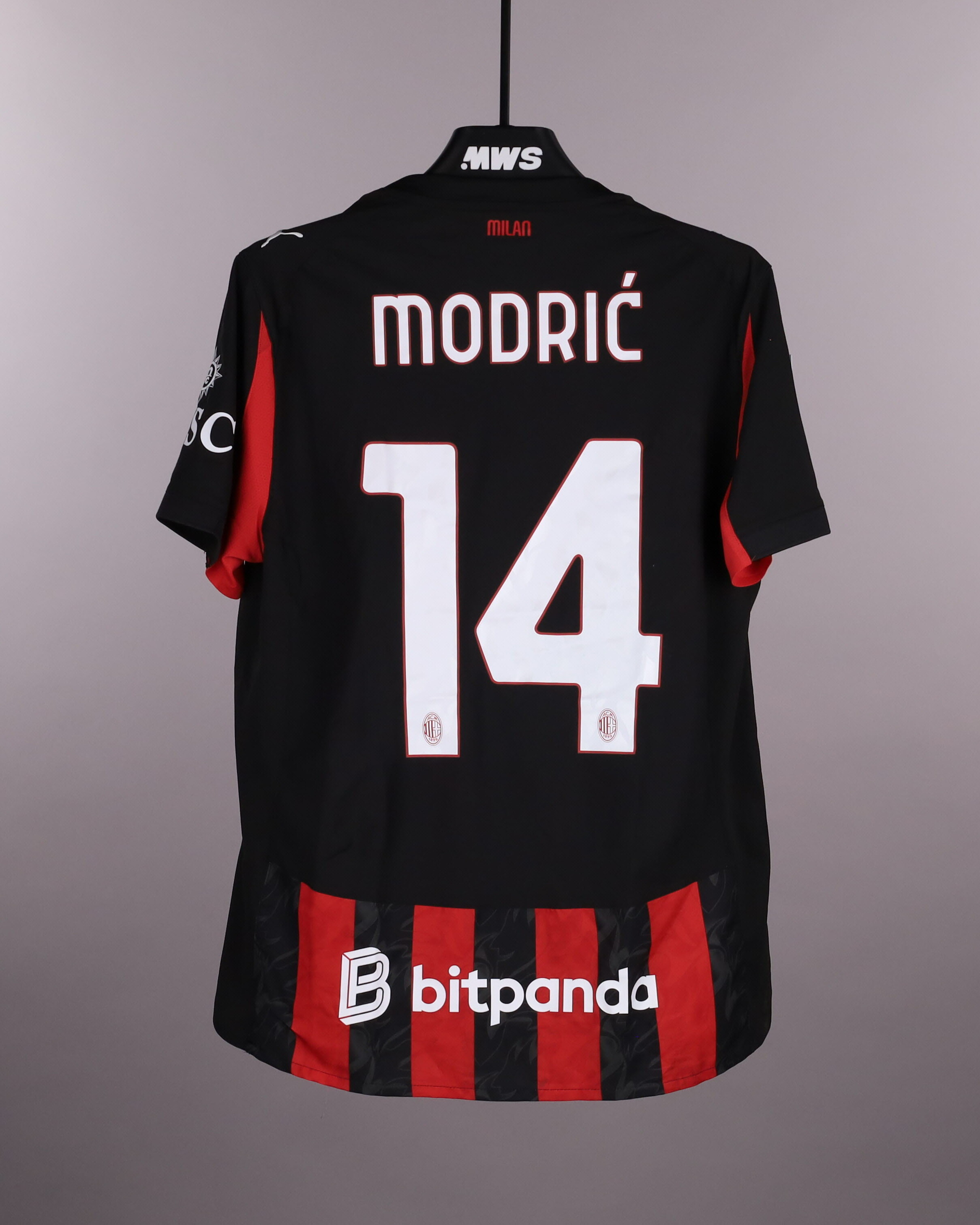 Luka Modrić | Como 1907 - AC Milan | MatchWornShirt