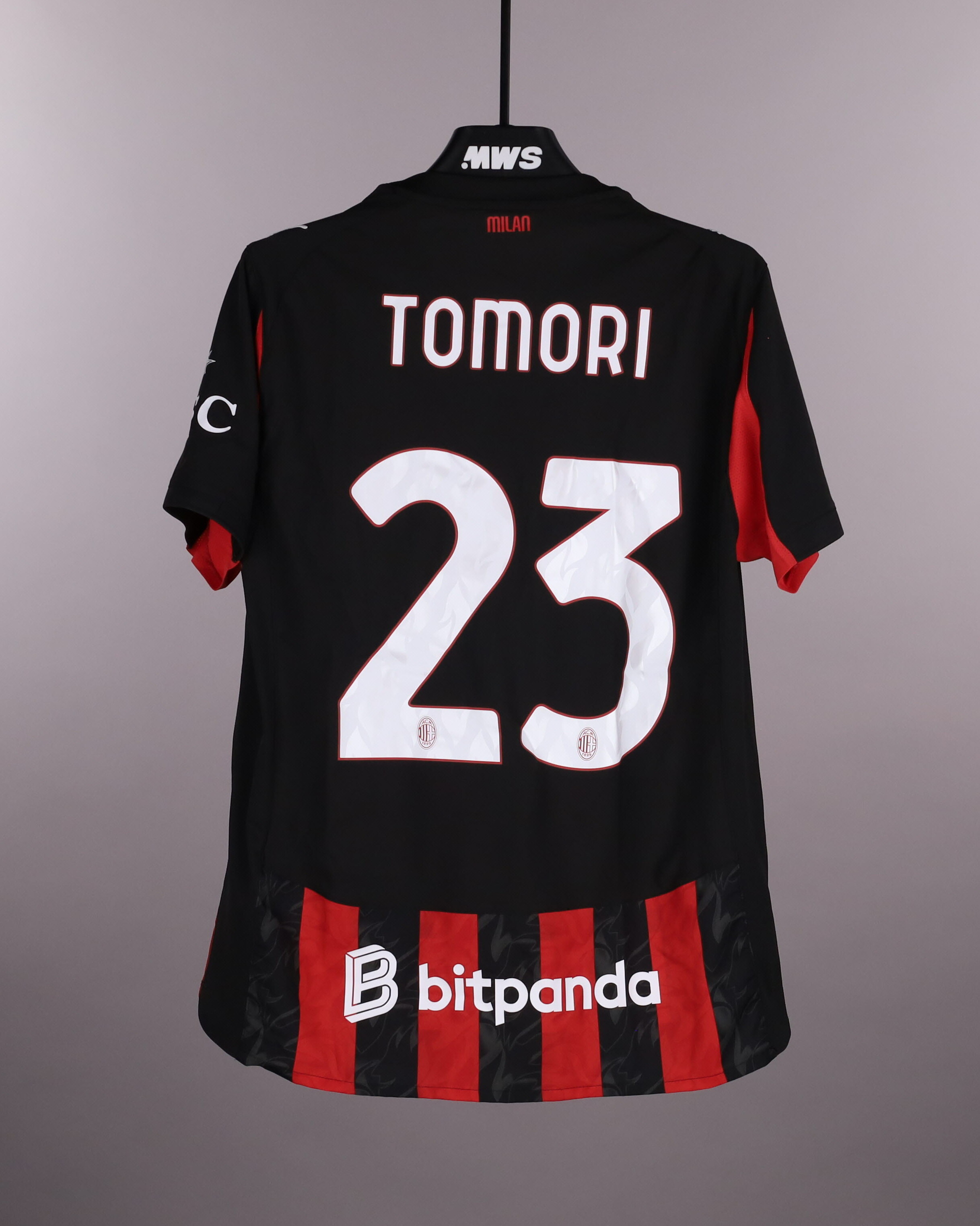 Fikayo Tomori AC Milan shirt