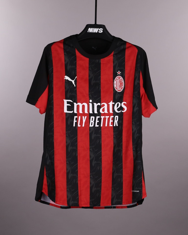 Adrien Rabiot AC Milan のシャツ