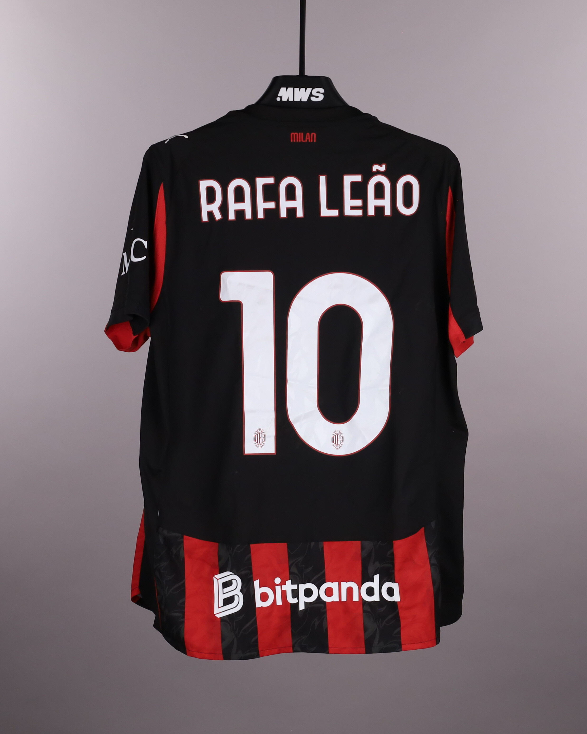 Rafael Leão AC Milan shirt
