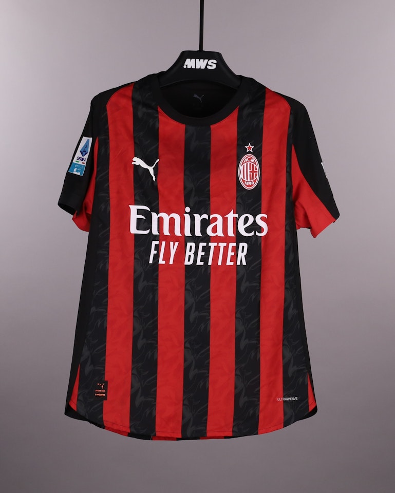 Christopher Nkunku AC Milan のシャツ