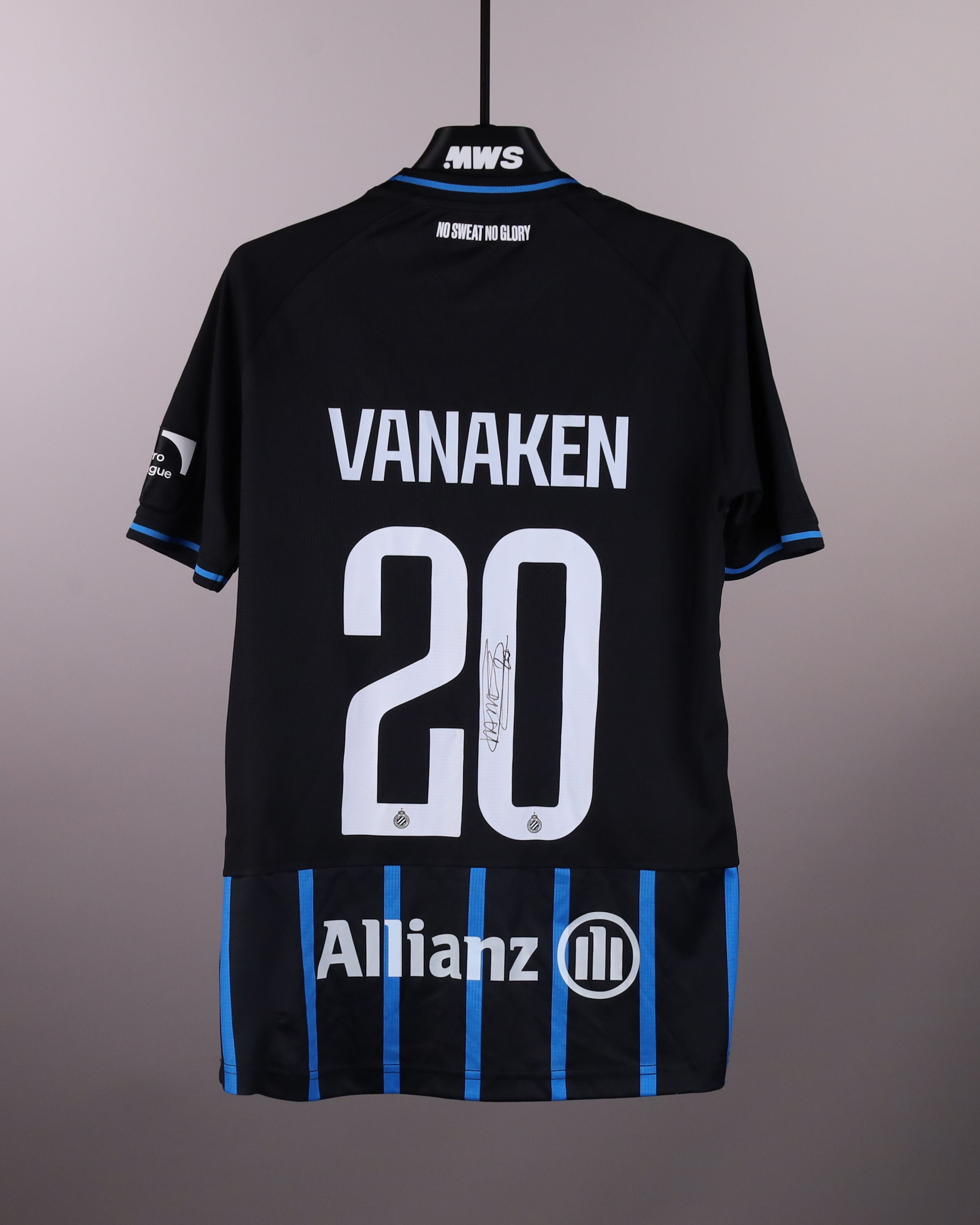Hans Vanaken Club Brugge shirt