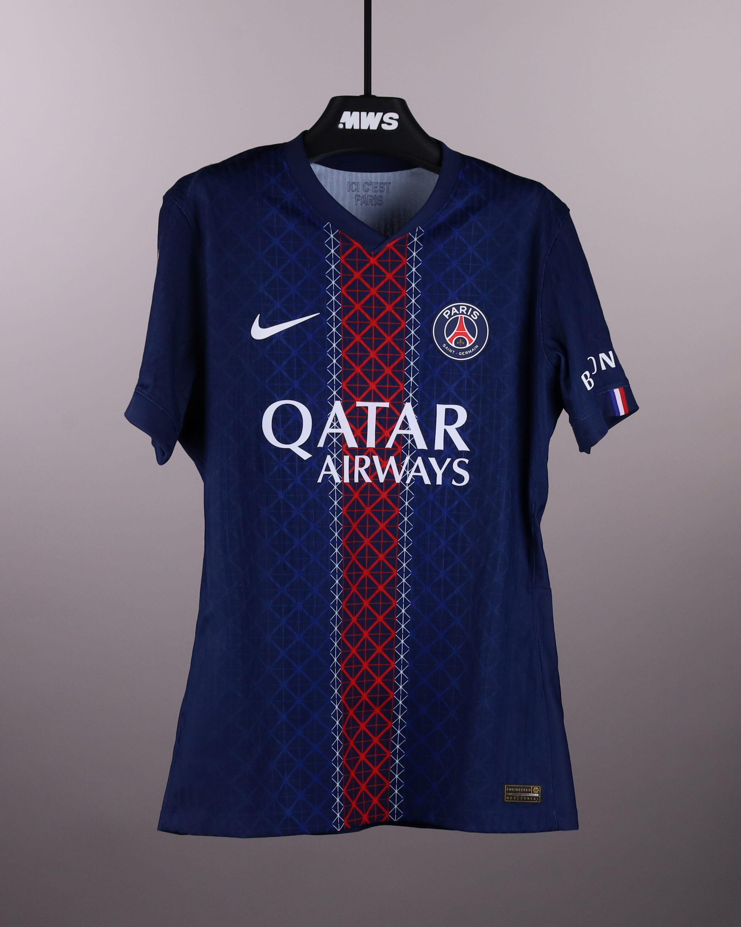 Nuno Mendes Paris Saint-Germain shirt