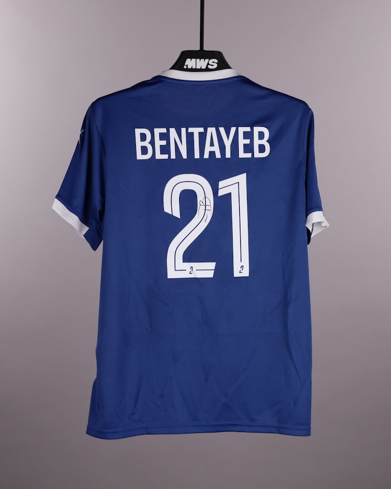 Tawfik Bentayeb ESTAC Troyes shirt