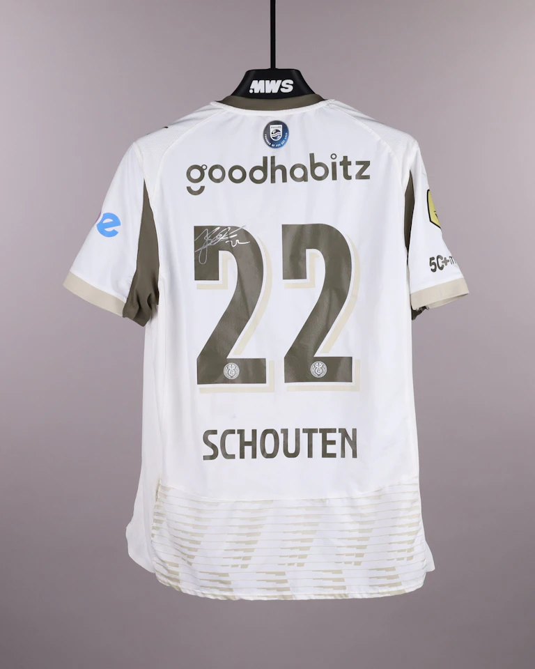 来自PSV的Jerdy Schouten球衣