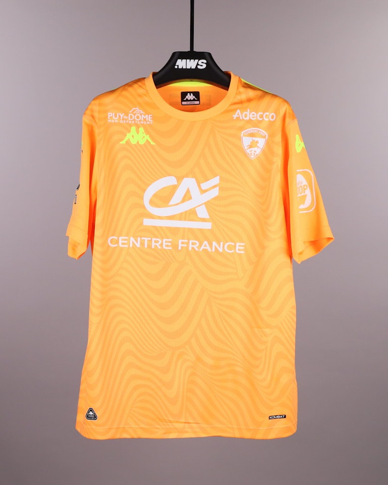 Théo Guivarch Clermont Foot 63 shirt