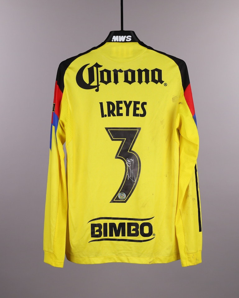 来自Club América的Israel Reyes Romero球衣