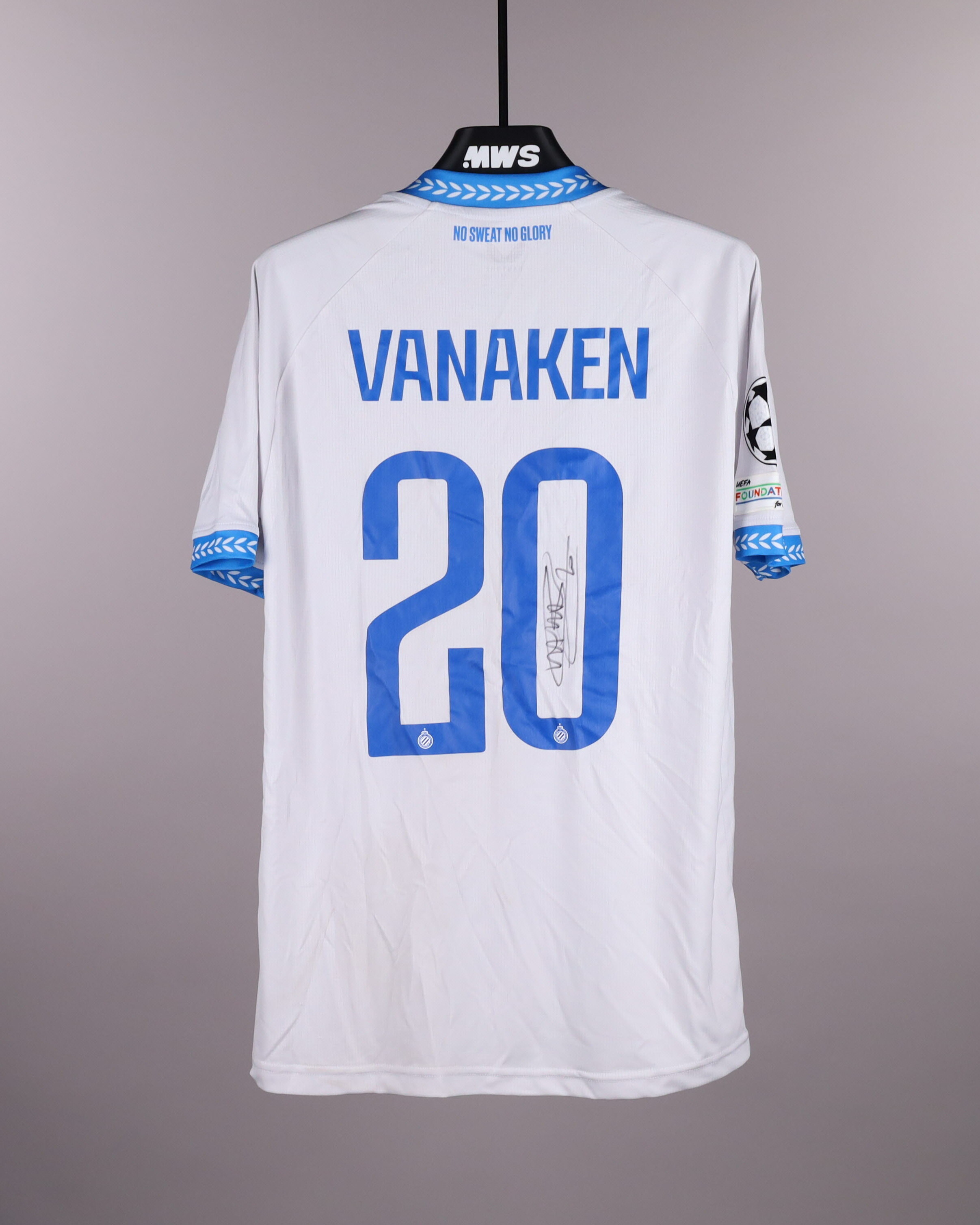 Hans Vanaken Club Brugge shirt