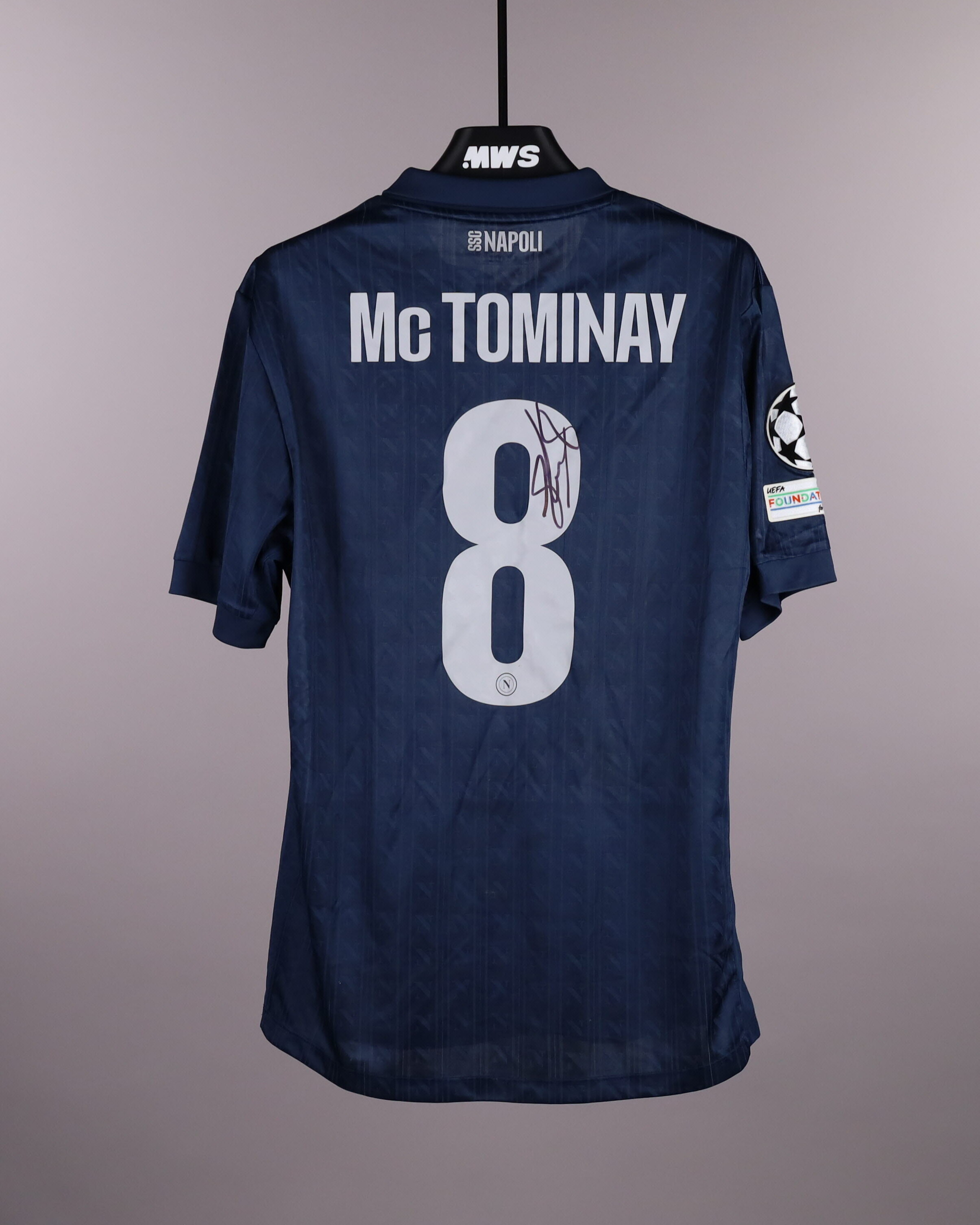 Napoli McTominay 8 ユニフォーム サイン入り Napoli McTominay 8