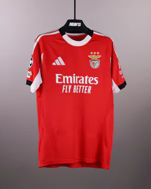 来自SL Benfica的Tomás Araújo球衣