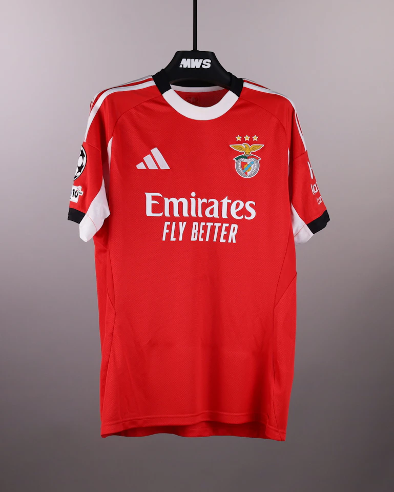 来自SL Benfica的Tomás Araújo球衣