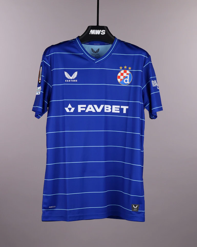 来自Dinamo Zagreb的Gabriel Vidović球衣