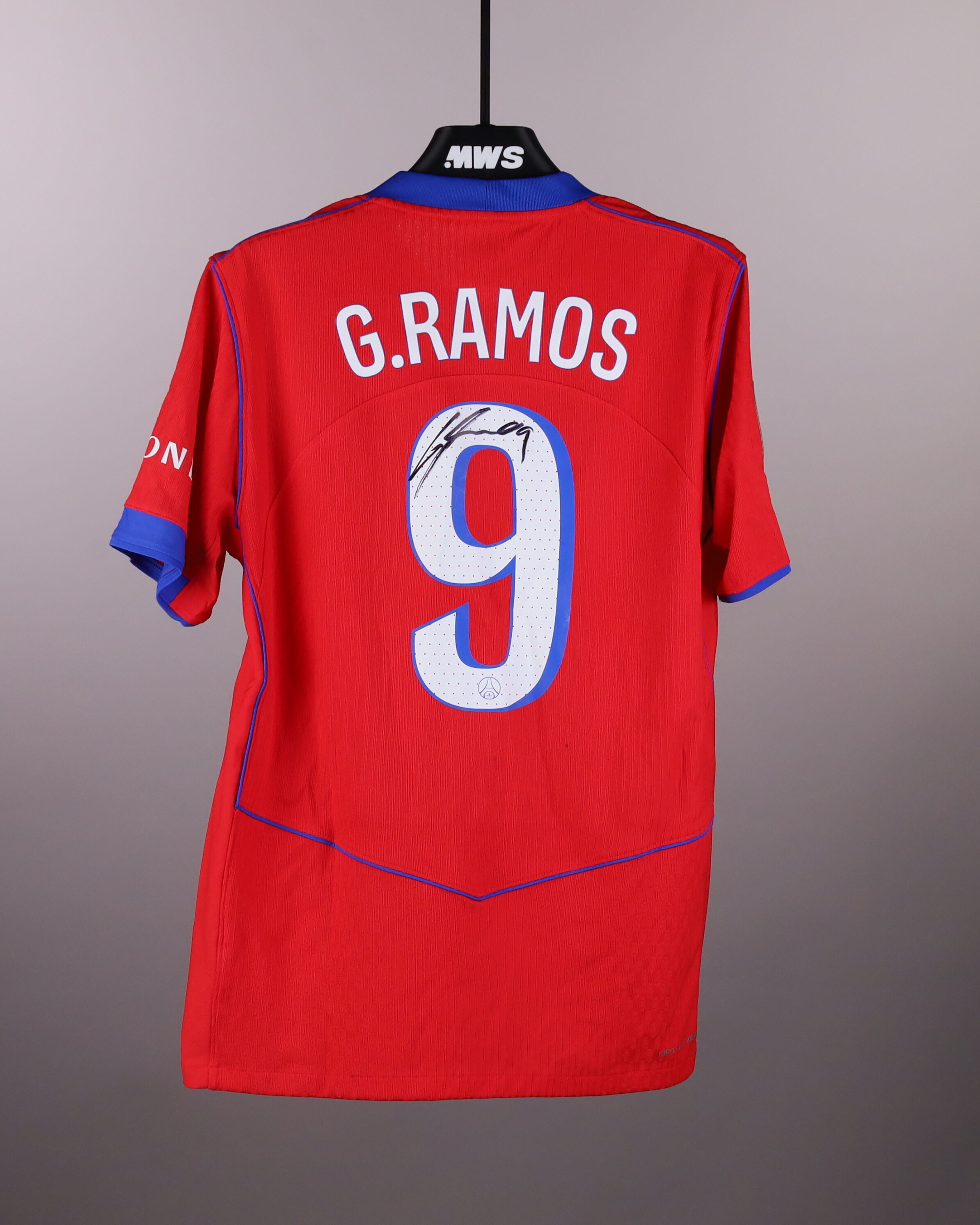 Gonçalo Ramos Paris Saint-Germain shirt