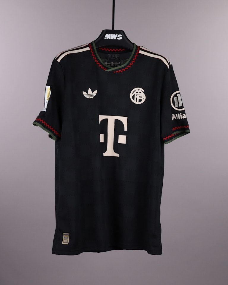 Jonathan Tah FC Bayern München shirt
