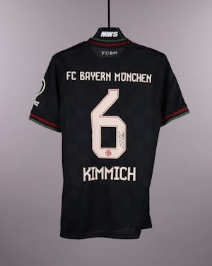 Joshua Kimmich FC Bayern München shirt