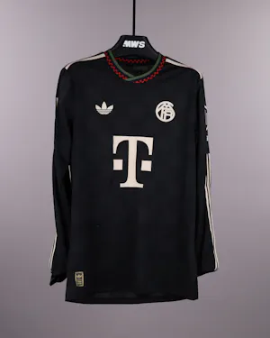 Leon Goretzka FC Bayern München jersey