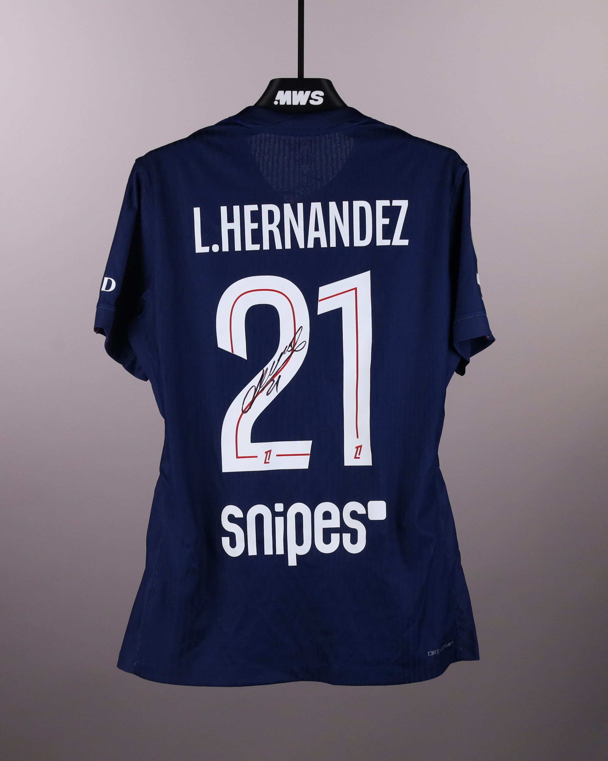 Lucas Hernández Paris Saint-Germain shirt