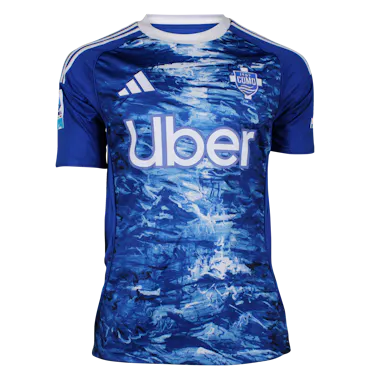 来自Como 1907的Marc-Oliver Kempf球衣