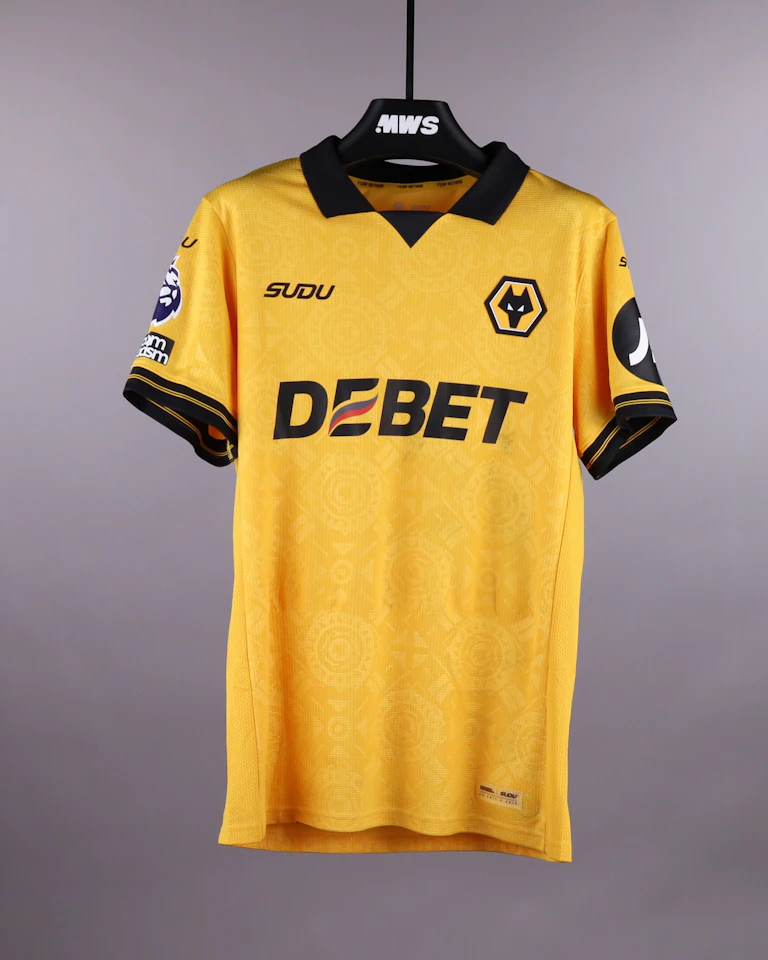 来自Wolverhampton Wanderers的Jackson Tchatchoua球衣