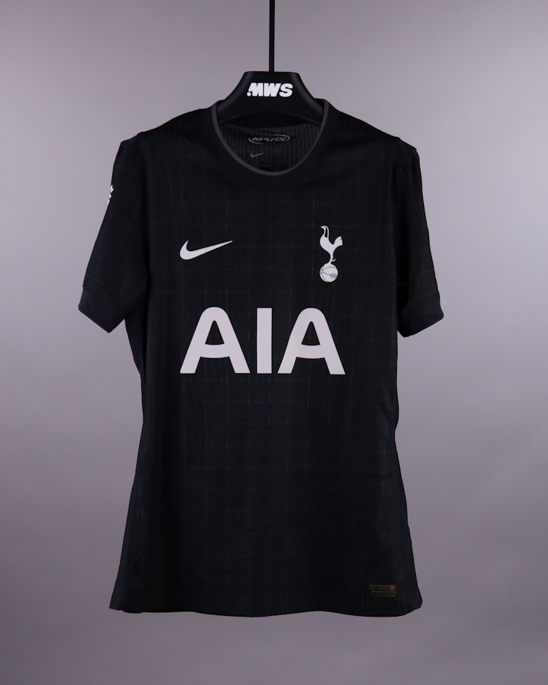 Cristian Romero Tottenham Hotspur jersey