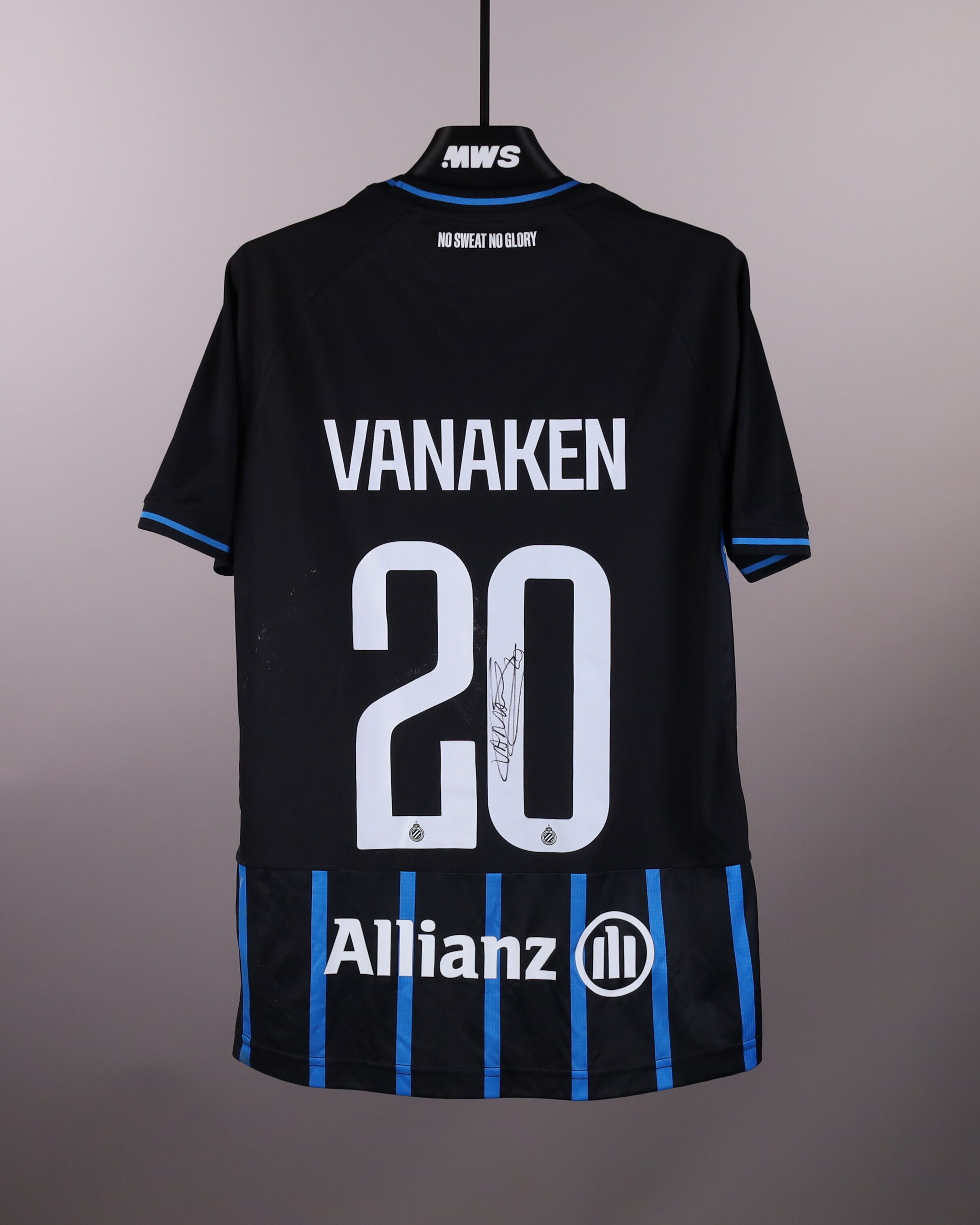 Hans Vanaken Club Brugge shirt