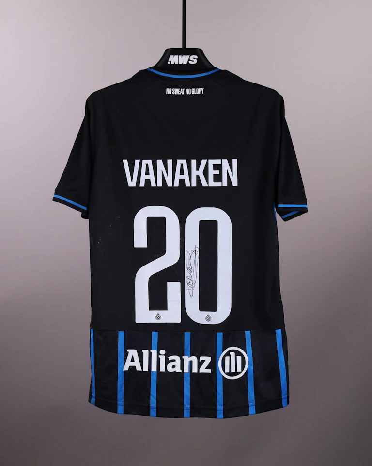 Hans Vanaken Club Brugge shirt