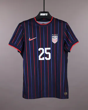 来自United States W的Reilyn Turner球衣