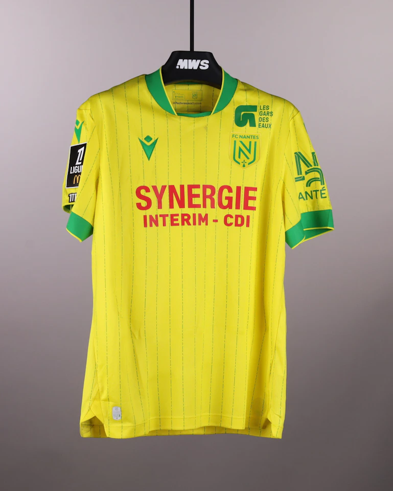 来自FC Nantes的Nicolas Cozza球衣
