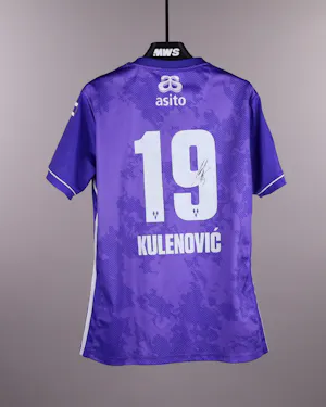 来自Heracles的Luka Kulenovic球衣