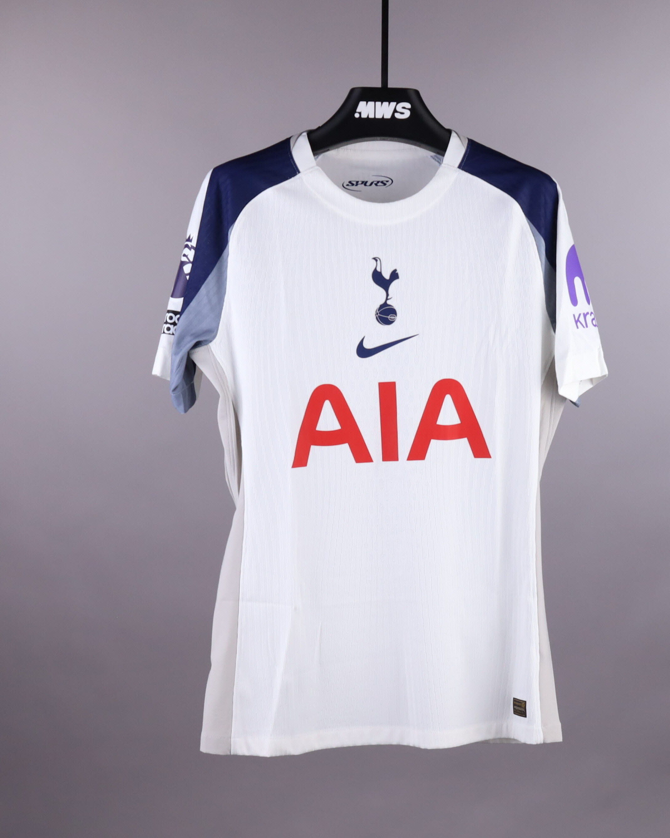Pedro Porro Tottenham Hotspur shirt