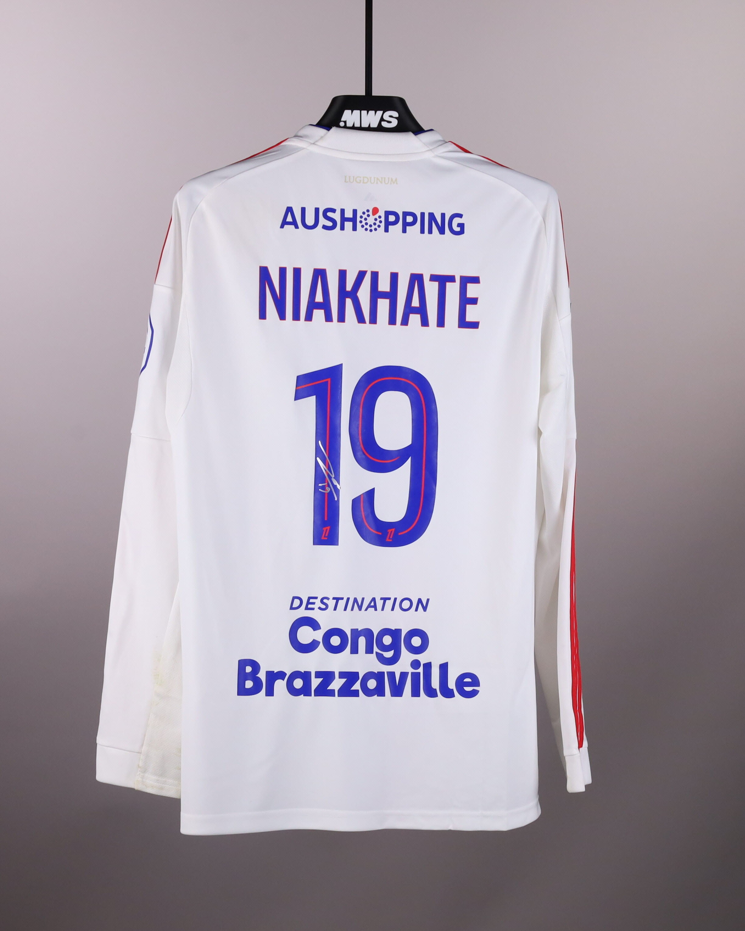 オリンピック・リヨンのユニフォーム | MatchWornShirt