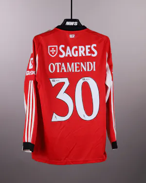 Nicolás Otamendi SL Benfica shirt