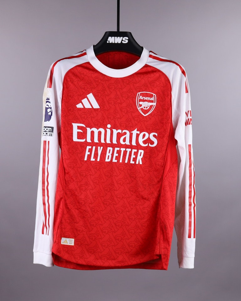 Leandro Trossard Arsenal jersey