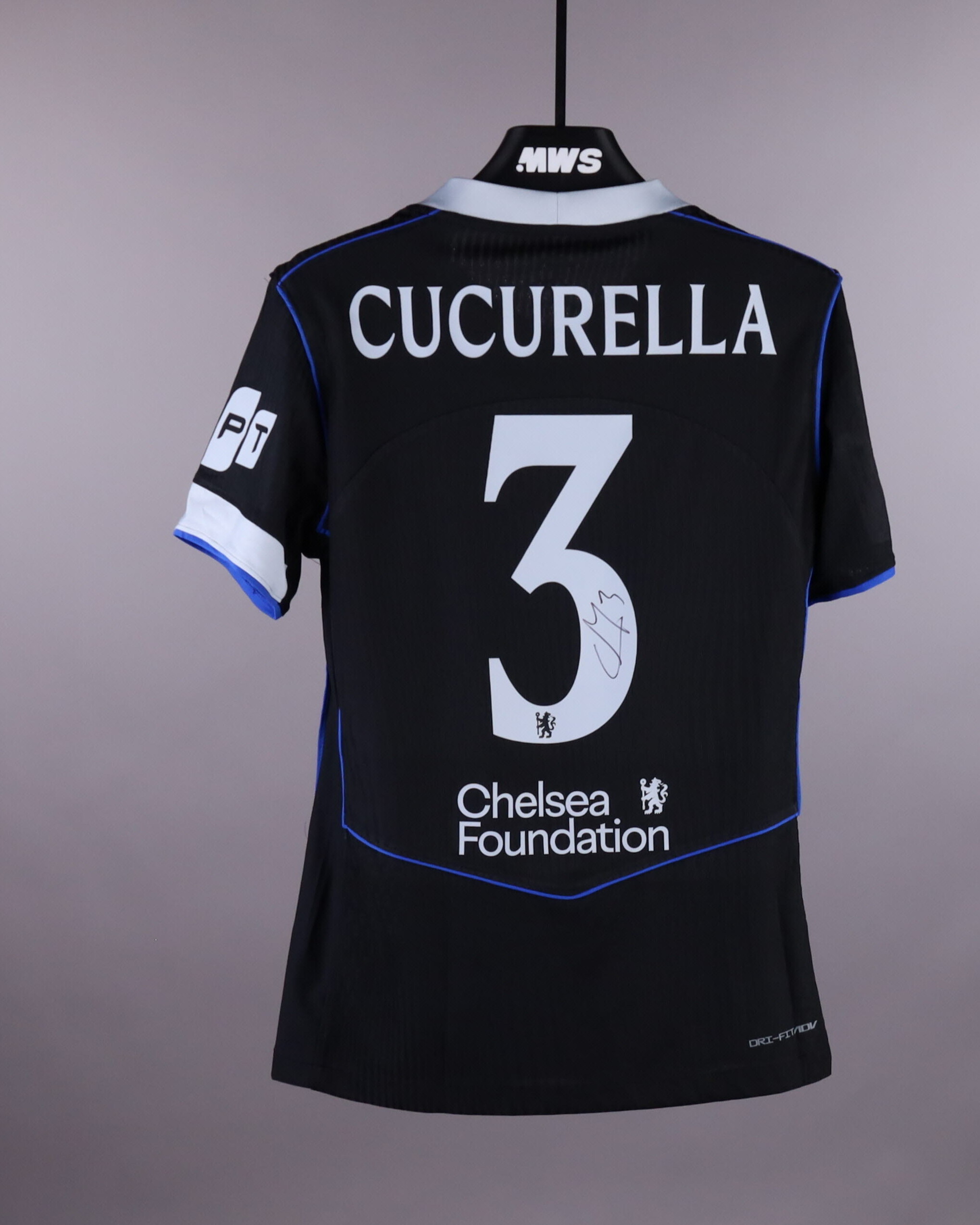 Chelsea FC Cucurella ユニフォーム shirt_back.jpg
