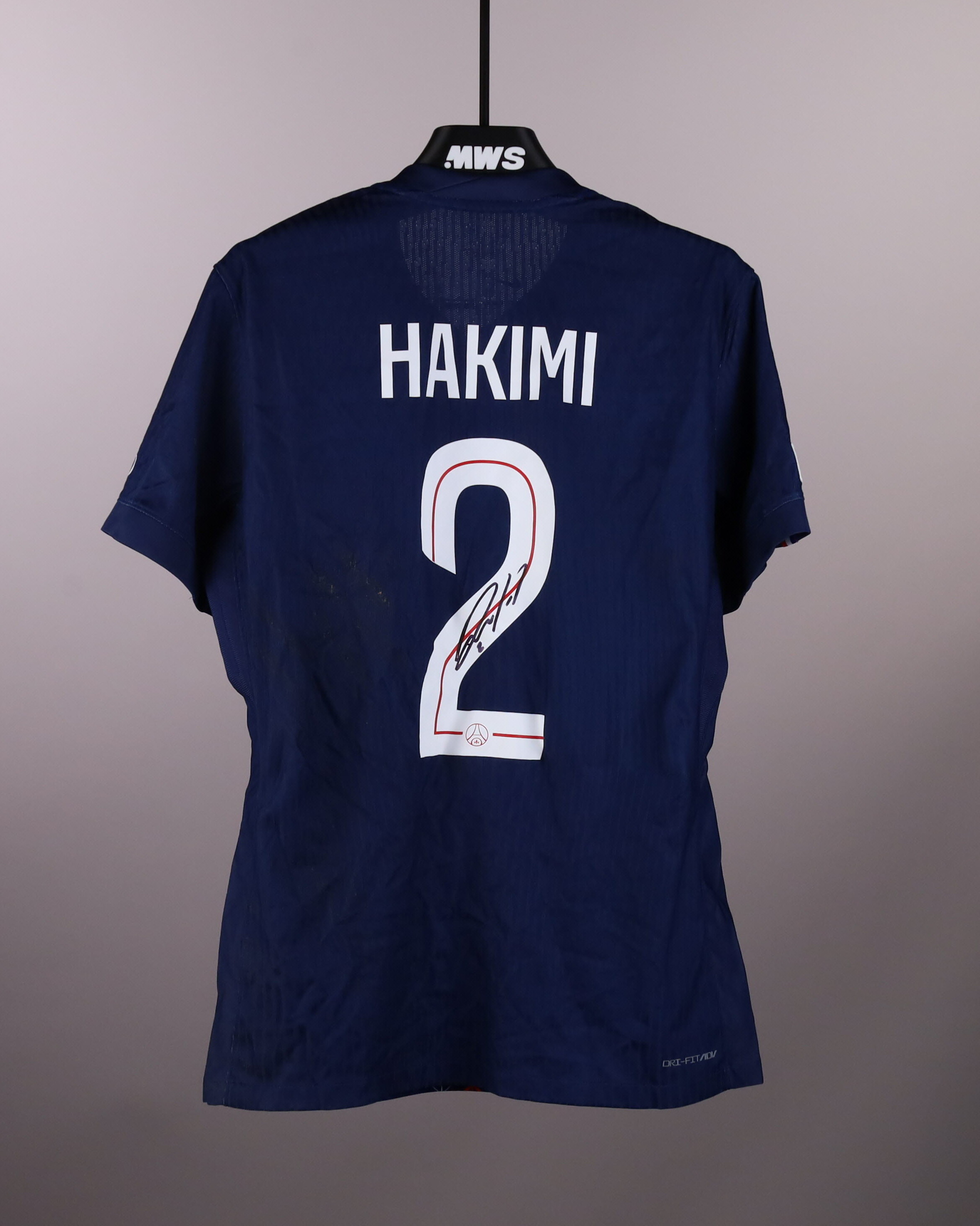 Achraf Hakimi Paris Saint-Germain shirt
