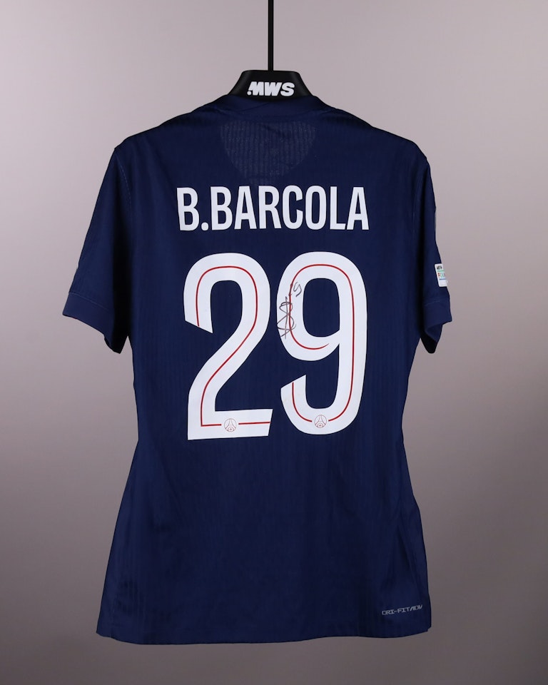 Bradley Barcola Paris Saint-Germain のシャツ