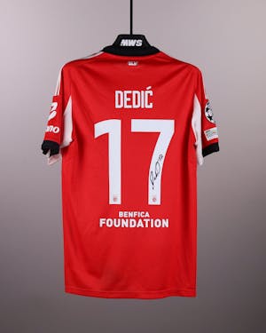 Amar Dedić SL Benfica forması