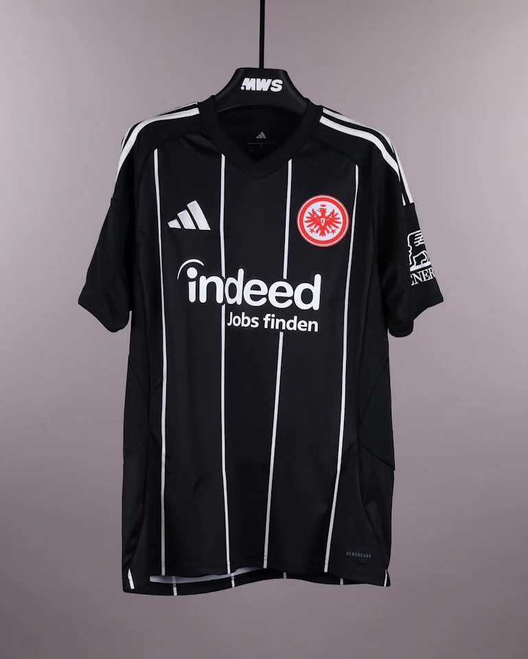 来自Eintracht Frankfurt的Nnamdi Collins球衣