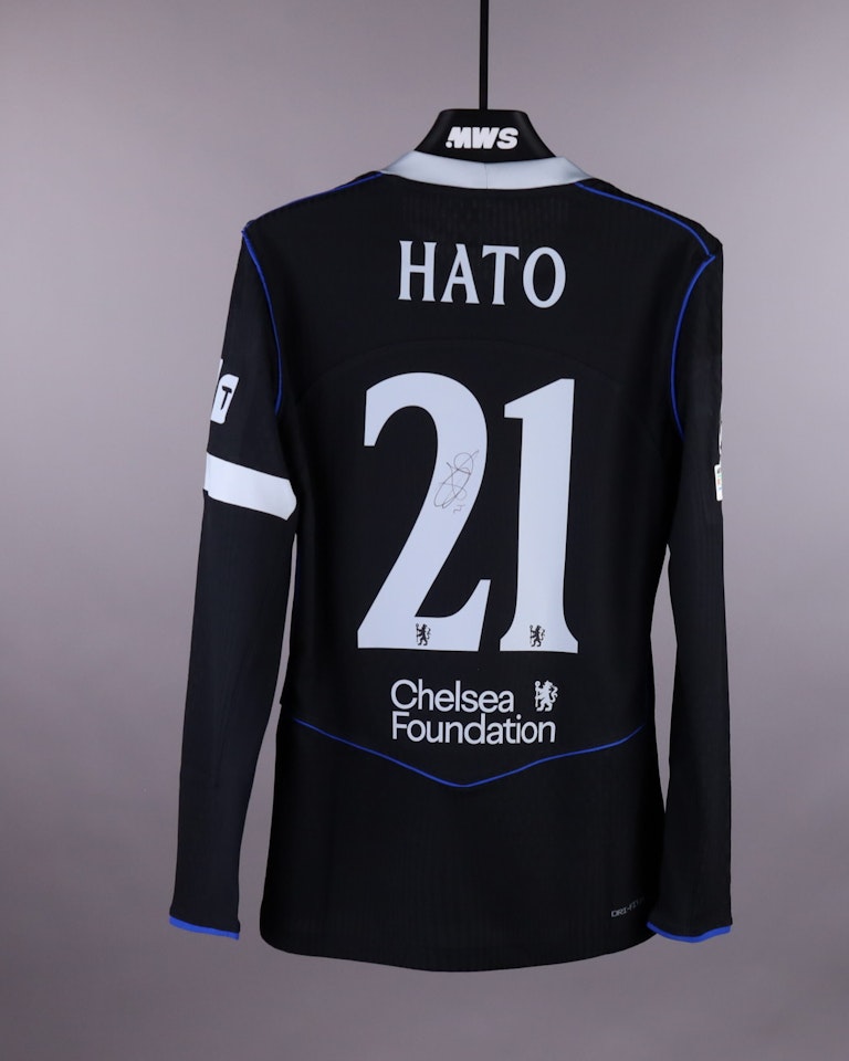 Jorrel Hato Chelsea jersey