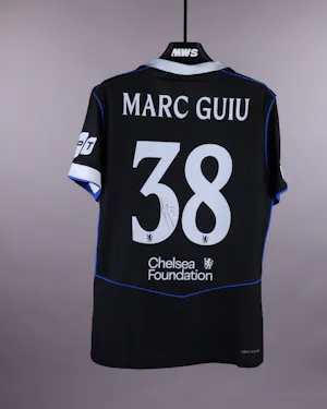 来自Chelsea的Marc Guiu球衣