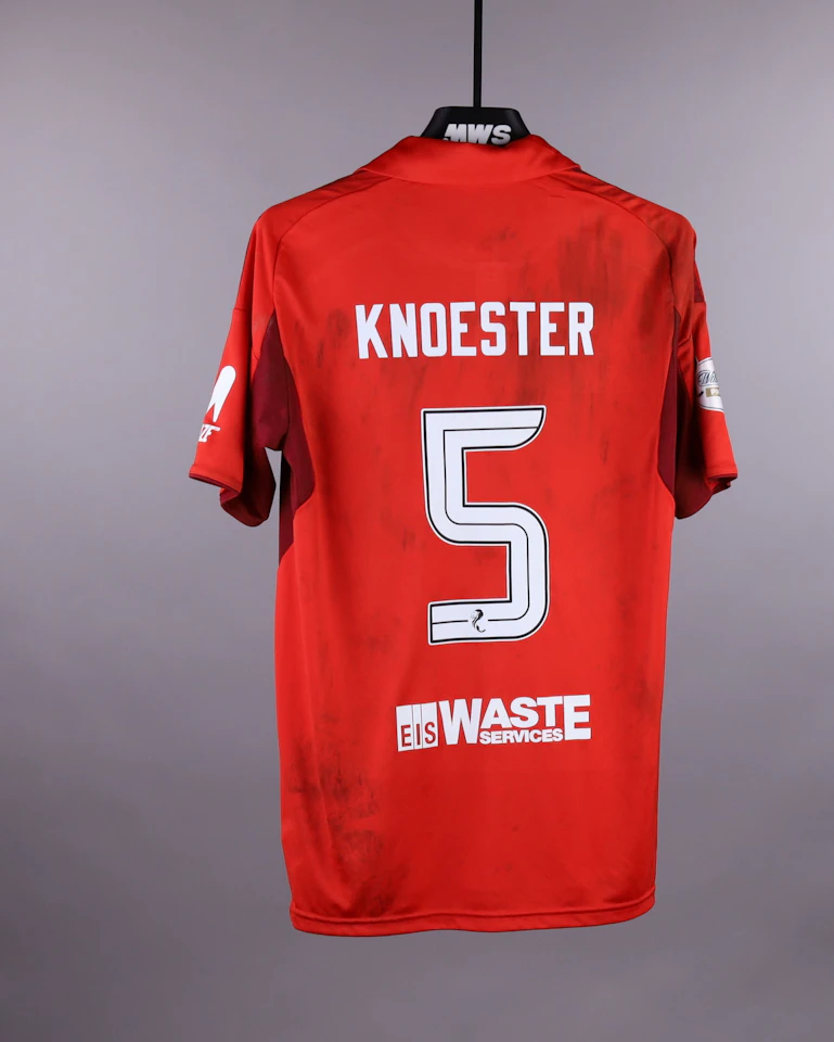 来自Aberdeen的Mats Knoester球衣