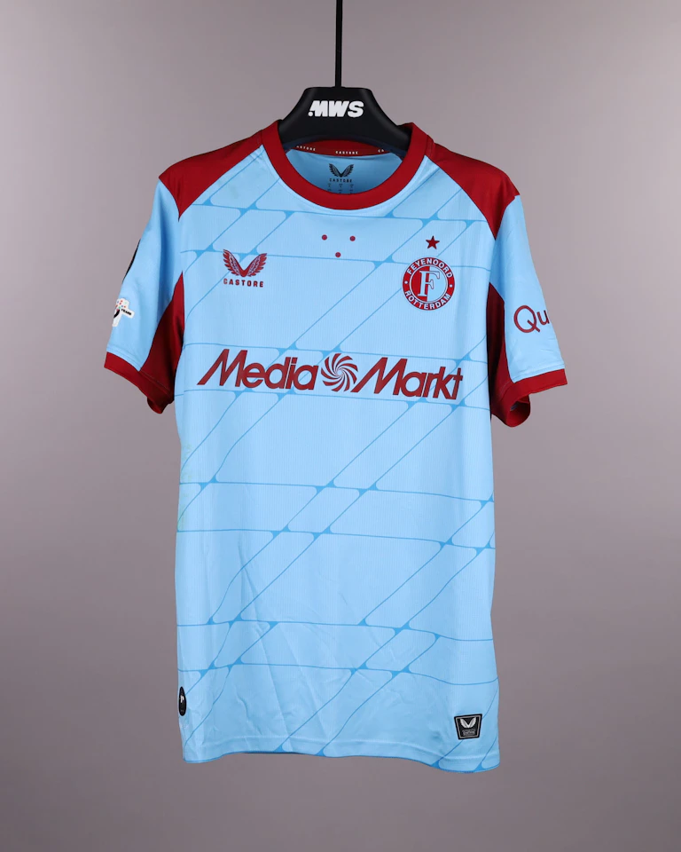 来自Feyenoord的Jordan Bos球衣