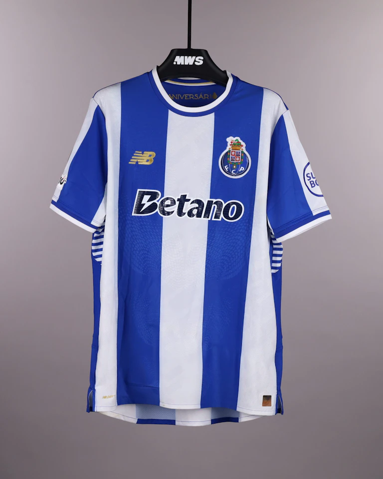 Jakub Kiwior FC Porto camisa.