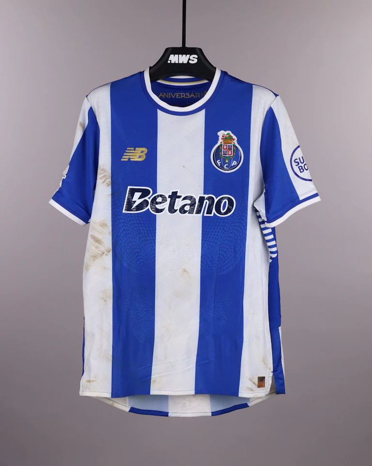 来自FC Porto的Victor Froholdt球衣