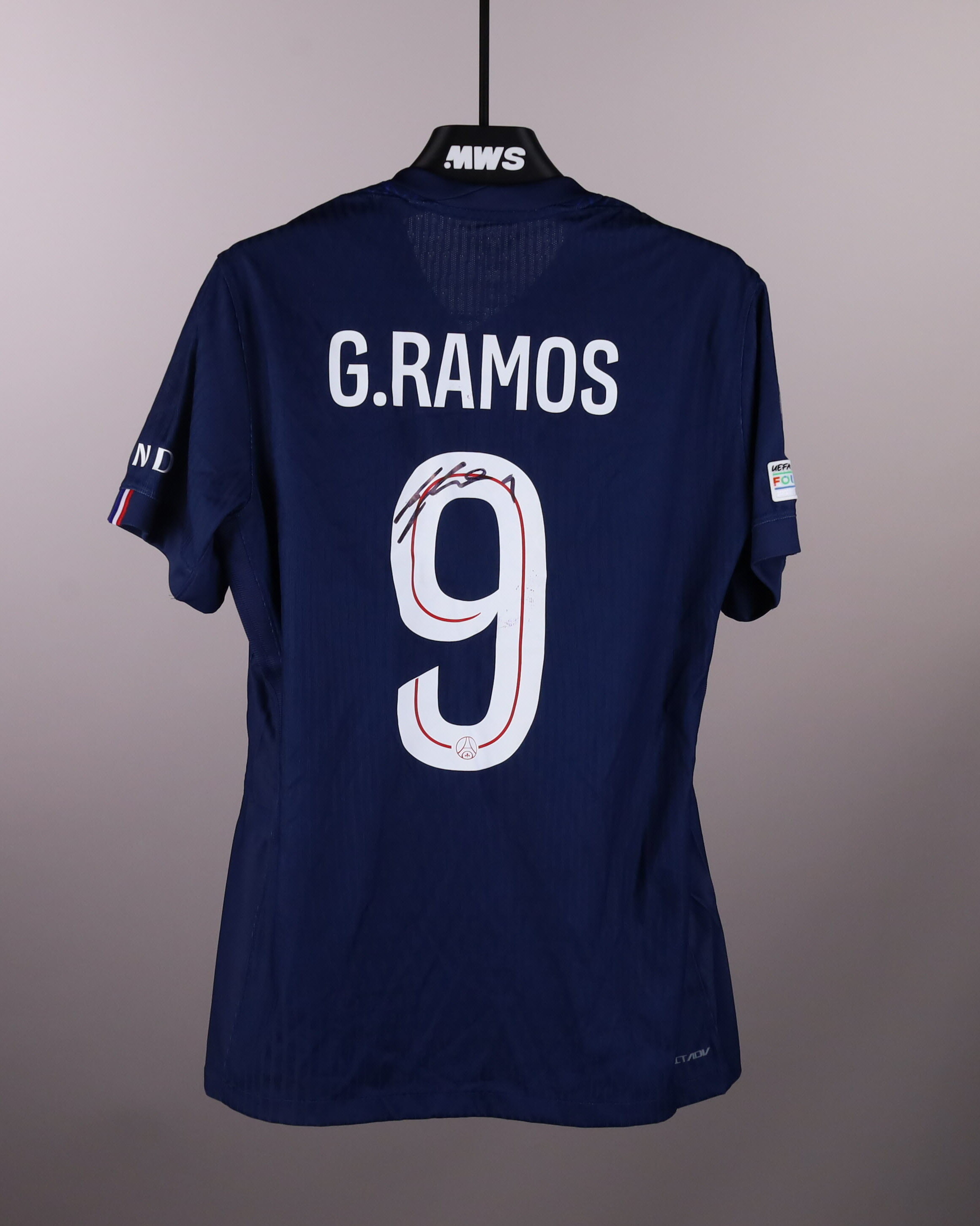 Gonçalo Ramos Paris Saint-Germain shirt